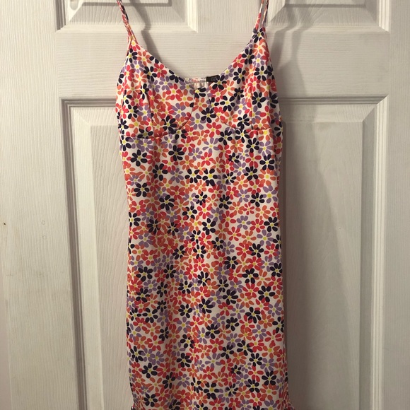 Pretty Little Thing Floral body con dress - Picture 1 of 5